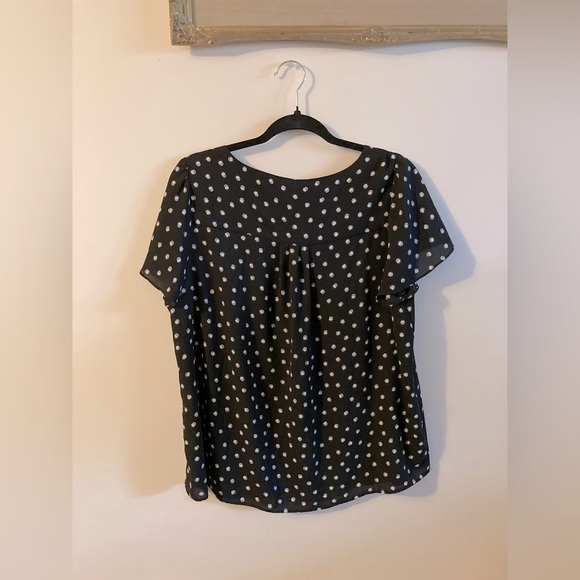 ELLE • Black and White Polka Dot Dress Shirt Size Large Business Casual - Picture 2 of 4